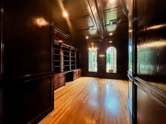 Chandelier, Interior, Recessed Lighting, Wood Texture Flooring