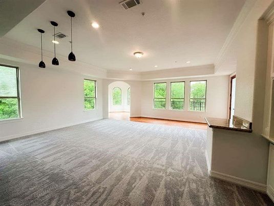Empty room, Interior, Pendant Lights, Recessed Lighting