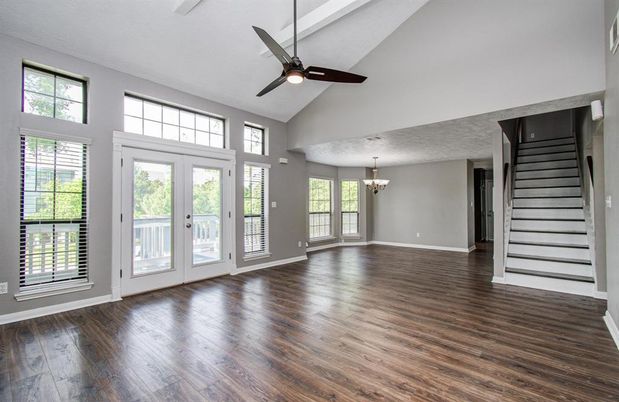Chandelier, Empty room, Interior, Wood Texture Flooring