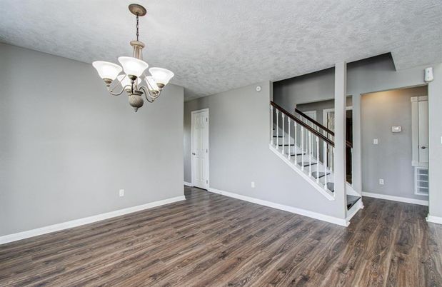 Chandelier, Empty room, Interior, Wood Texture Flooring