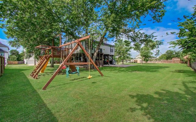 Backyard, Exterior, Playground