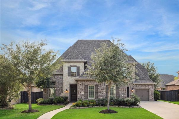 Attached, Exterior, Facade, Brick Facade, French Provincial