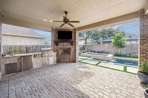 Exterior, Fireplace, Pool