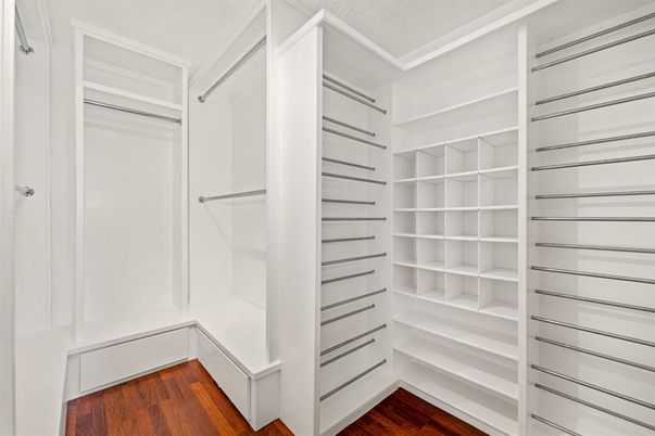 Interior, Walk-in Closets, Wood Texture Flooring