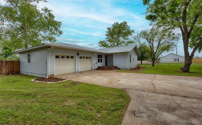 Attached, Backyard, Exterior, Facade, Ranch