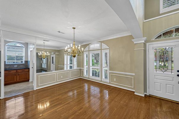 Chandelier, Empty room, Interior, Wood Texture Flooring