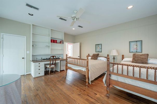 Bedroom, Home Office, Interior, Recessed Lighting, Wood Texture Flooring