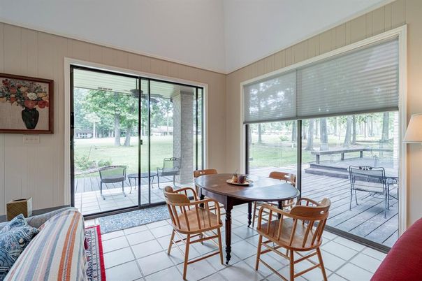 Dining room, Interior