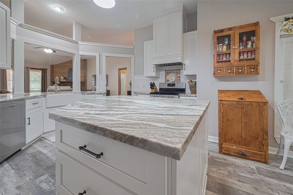 Interior, Kitchen, Recessed Lighting, Wood Texture Flooring