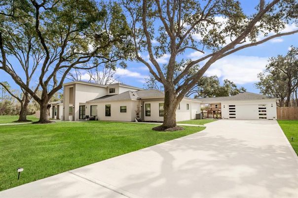 Backyard, Detached Garage, Exterior