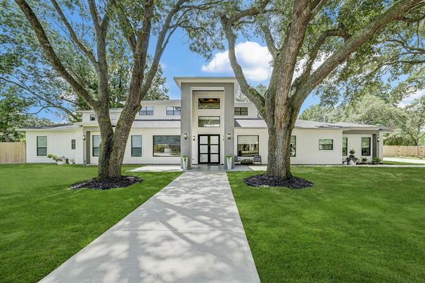 Backyard, Exterior, Facade, Georgian
