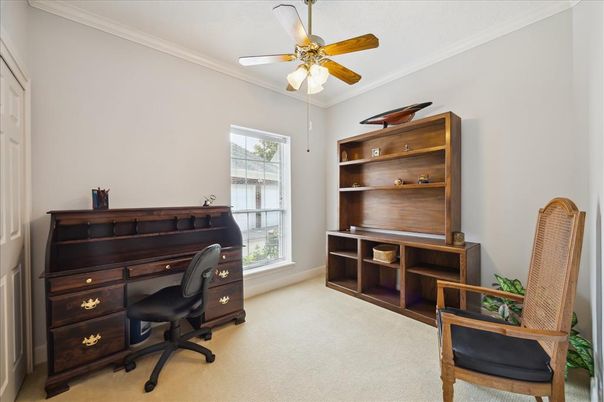 Home Office, Interior