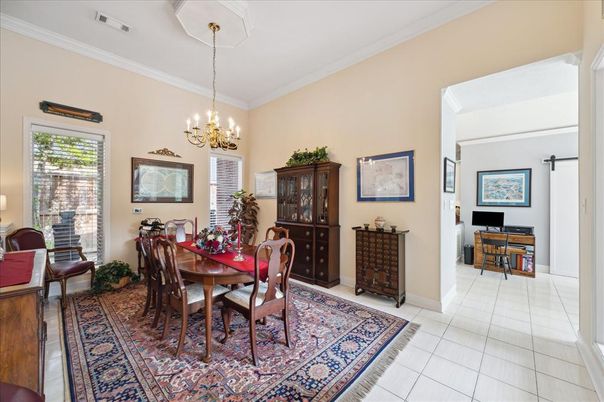 Chandelier, Dining room, Interior