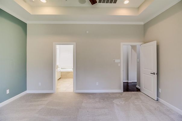 Bathroom, Empty room, Interior, Recessed Lighting