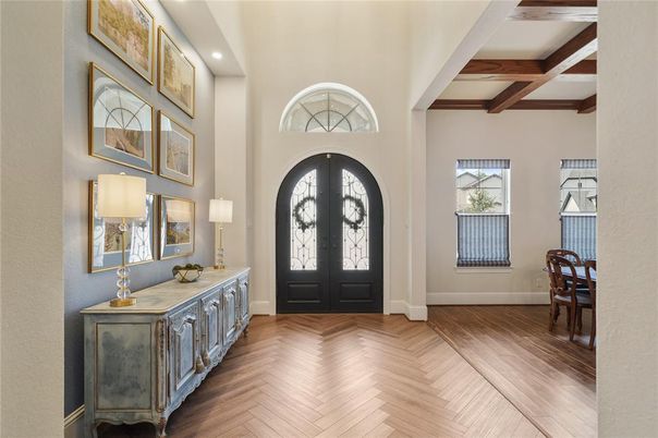 Dining room, Interior, Recessed Lighting, Wooden Beams, Wood Texture Flooring