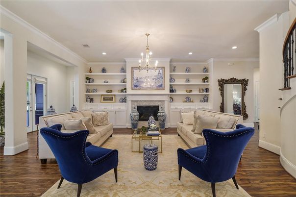 Chandelier, Fireplace, Interior, Living room, Pendant Lights, Recessed Lighting, Wood Texture Flooring