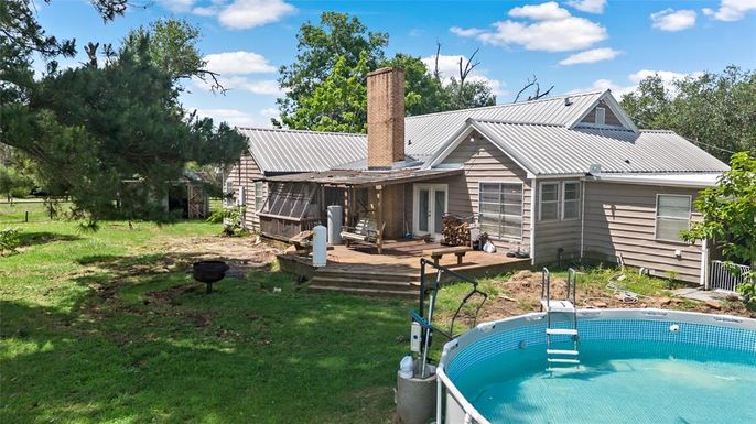 Backyard, Exterior, Pool