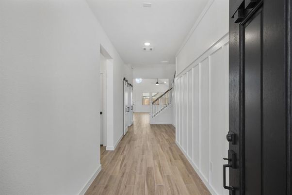 Interior, Recessed Lighting, Wood Texture Flooring