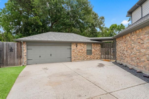 Detached Garage, Exterior