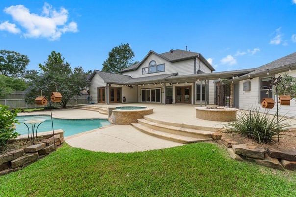 Backyard, Exterior, Pool