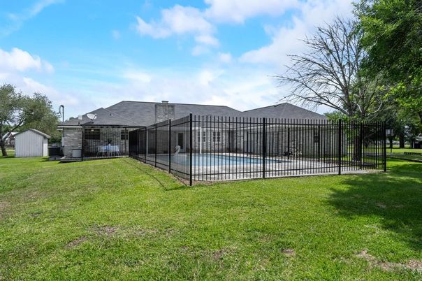 Backyard, Exterior, Pool