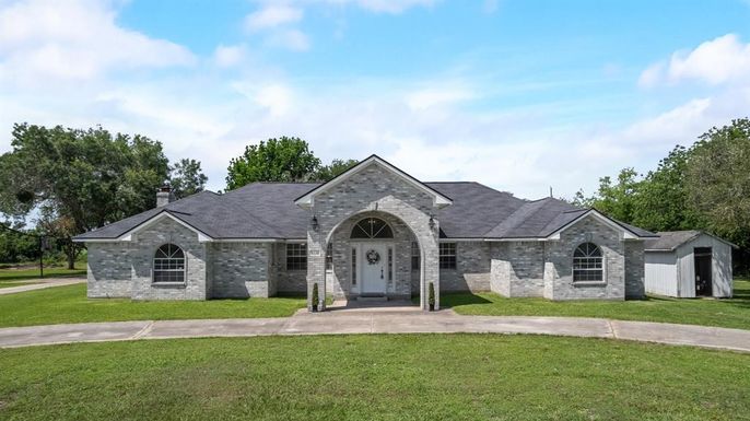 Backyard, Exterior, Facade, French Provincial