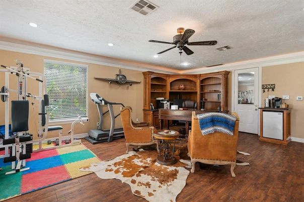 Fitness Equipment, Home Office, Interior, Recessed Lighting, Wood Texture Flooring