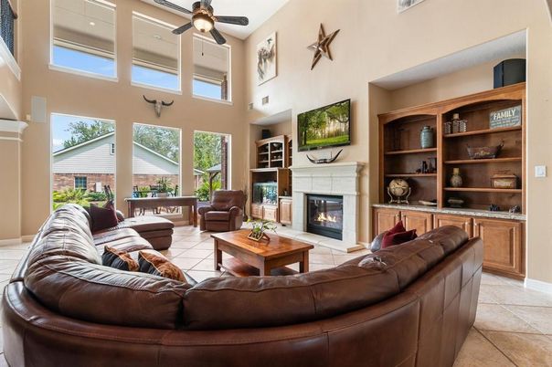 Fireplace, Interior, Living room