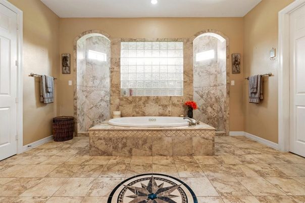 Bathroom, Interior, Recessed Lighting