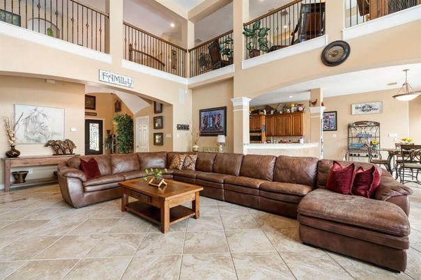 Dining room, Interior, Living room, Pendant Lights, Recessed Lighting