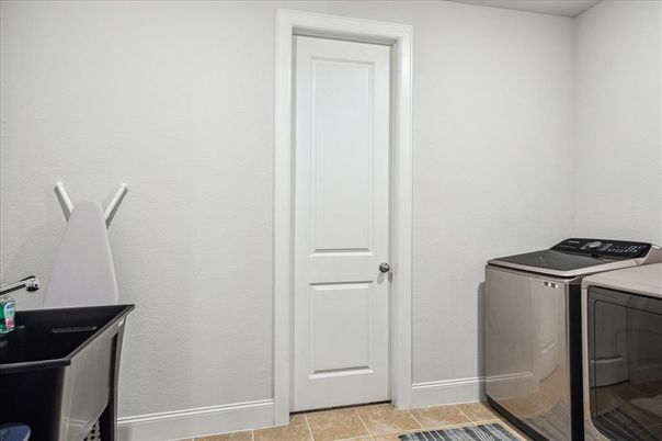 Interior, Washer