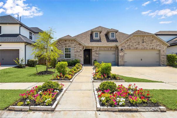 Attached, Exterior, Facade, Brick Facade, Brick Traditional