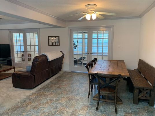 Dining room, Interior