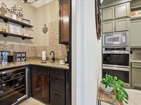 Interior, Kitchen, Stainless Steel Appliances