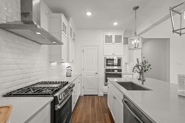 Interior, Kitchen, Pendant Lights, Recessed Lighting, Stainless Steel Appliances, Wood Texture Flooring