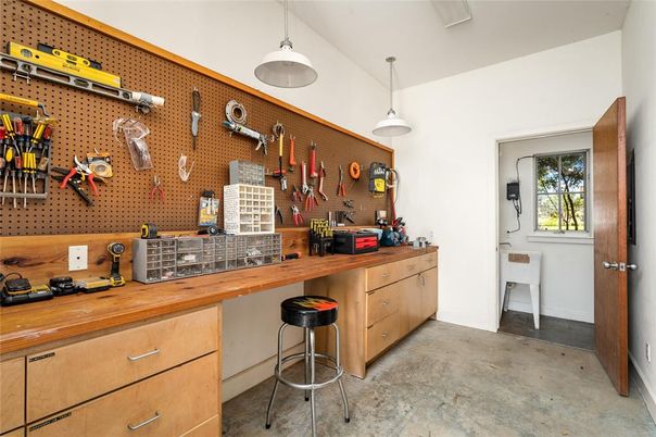 Interior, Pendant Lights, Wooden Walls