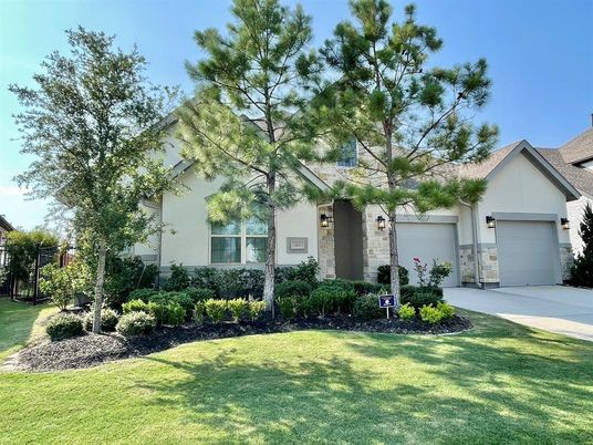 Attached, Backyard, Exterior, Facade, Farmhouse