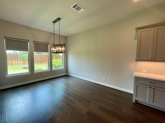 Empty room, Interior, Pendant Lights, Wood Texture Flooring