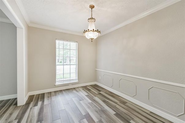 Chandelier, Empty room, Interior, Wood Texture Flooring