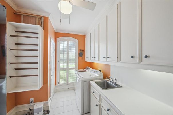 Interior, Washer