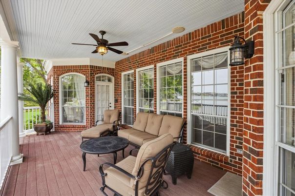 Exterior, Wood Texture Flooring