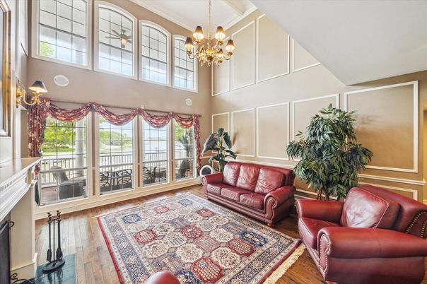 Chandelier, Interior, Living room, Sun Room, Wood Texture Flooring