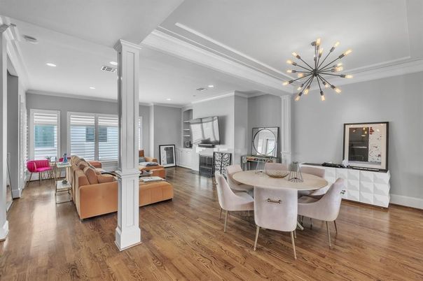 Dining room, Interior, Living room, Pendant Lights, Recessed Lighting, Wood Texture Flooring