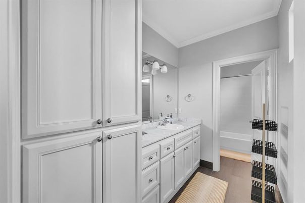 Bathroom, Dual Sink Vanities, Interior, Wood Texture Flooring