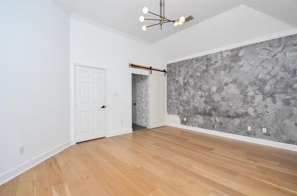 Empty room, Interior, Pendant Lights, Wood Texture Flooring