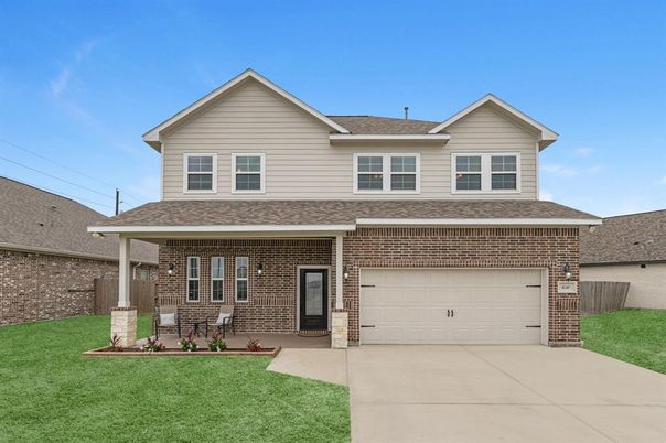 Attached, Exterior, Facade, Brick Facade, American Craftsman