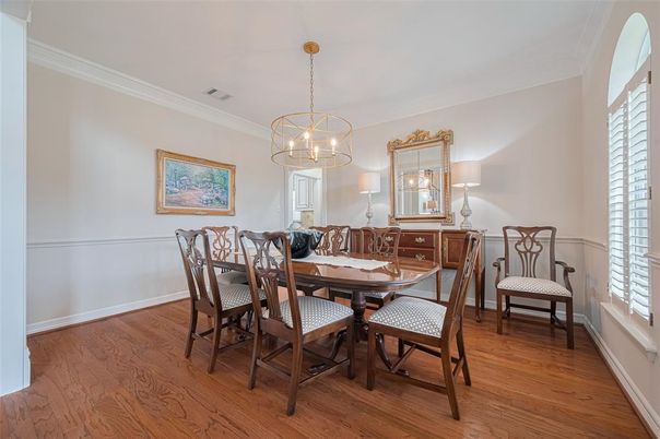 Chandelier, Dining room, Interior, Wood Texture Flooring