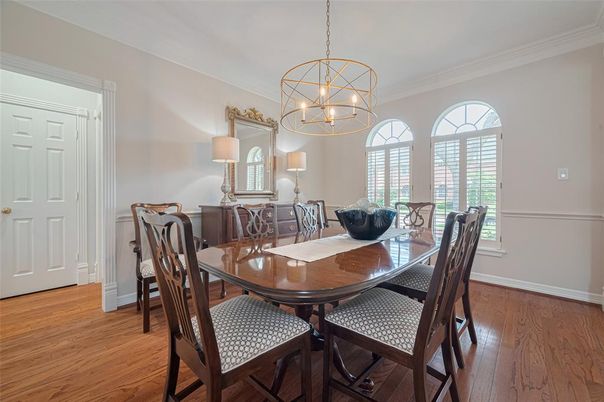 Chandelier, Dining room, Interior, Pendant Lights, Wood Texture Flooring