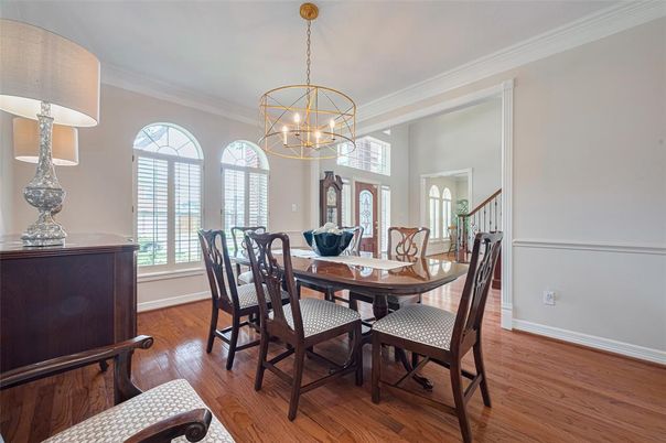 Chandelier, Dining room, Interior, Pendant Lights, Wood Texture Flooring