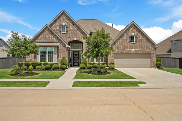 Attached, Exterior, Facade, Brick Facade, Brick Traditional